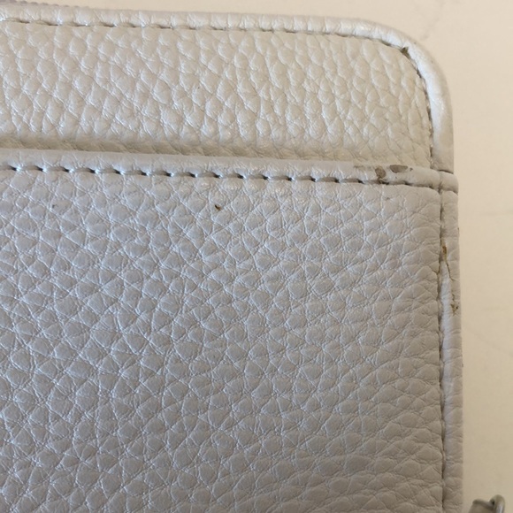 Lulu Guinness London White Textured Leather Lip Wallet - Picture 10 of 10
